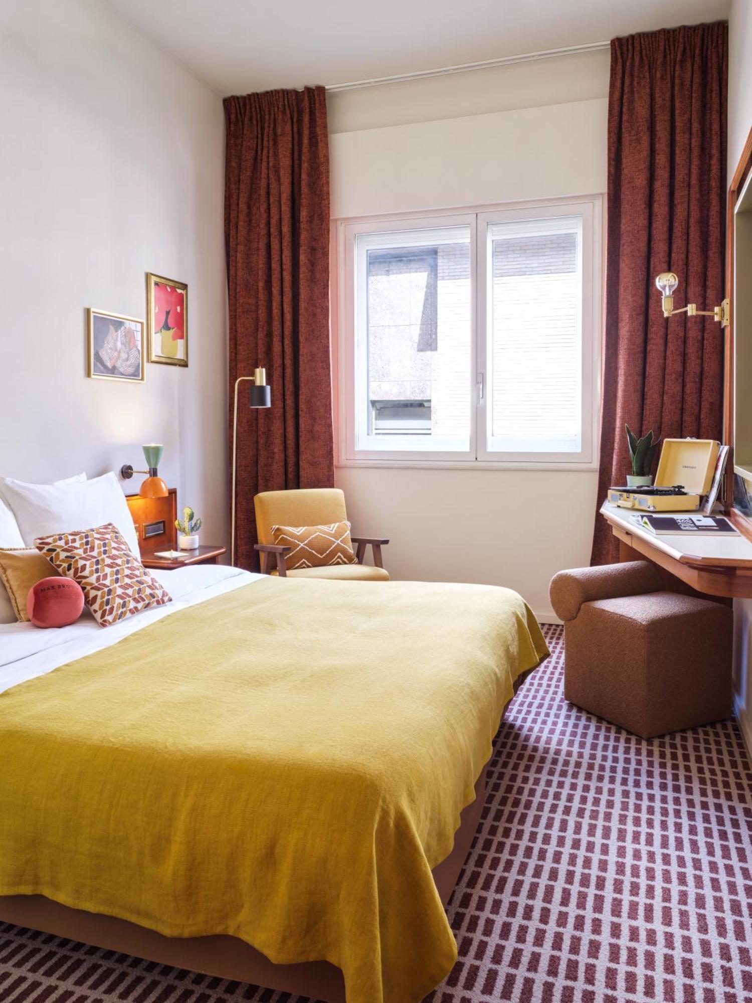 Max Brown Hotel Missori, Part Of Sircle Collection Милано Екстериор снимка